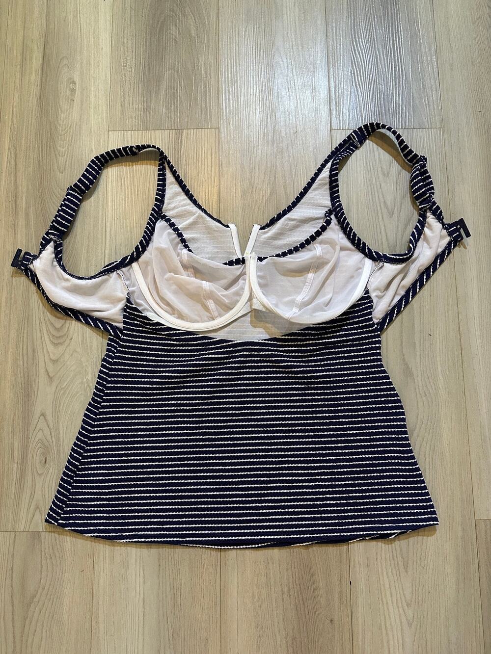 Bravissimo Navy White Striped Tankini Swim Top Underwire Bra Sized 38F SW771STP